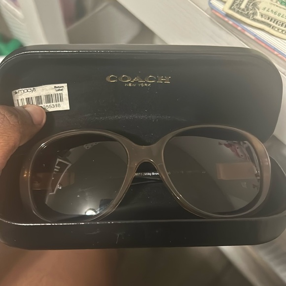 Coach sunglasses - Picture 1 of 6